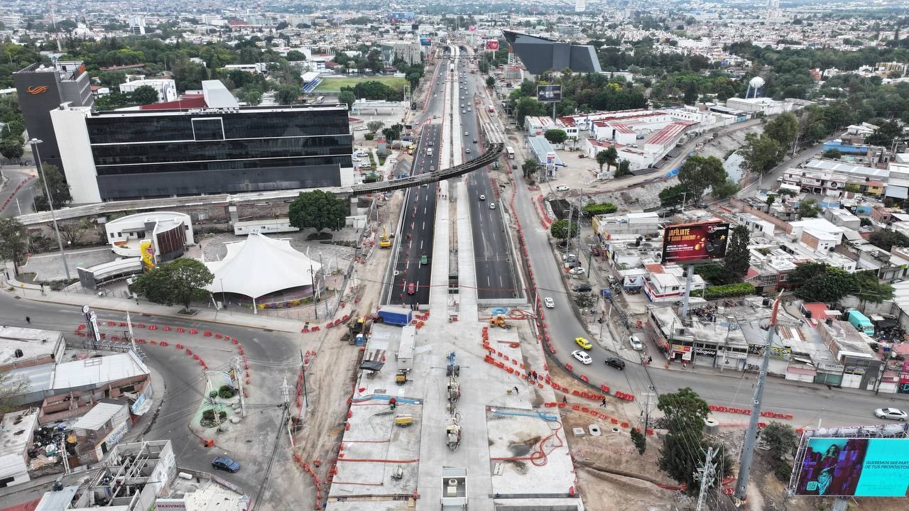 Distribuidor Vial 5 de Febrero · Epigmenio González